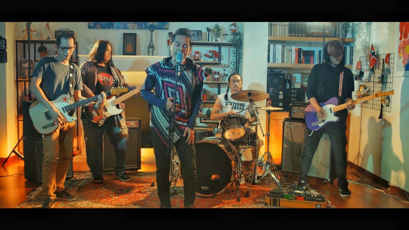 Lirik EPILOG The Kulums Yang Bikin Hati Tersayat