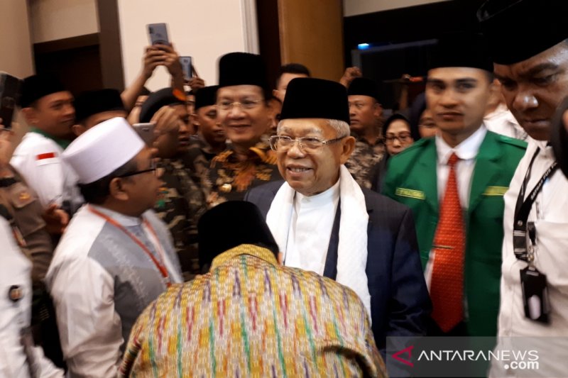 Cawapres 01 KH Ma'ruf Amin dipersoalkan posisinya sebagai komisaris BNI Syariah