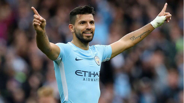Tim Dokter Manchester City Rawat Aguero 
