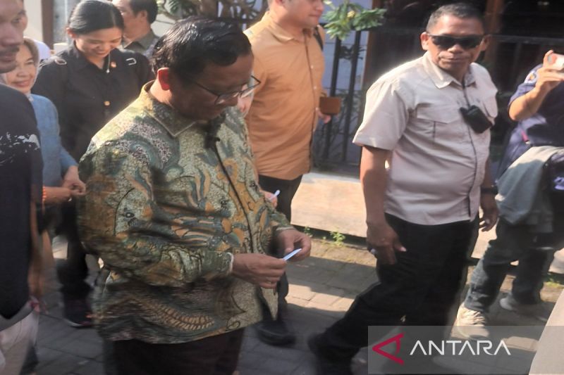 Gunakan Hak Pilih, Mahfud: Pemilu Cari Pemimpin Bukan Musuh