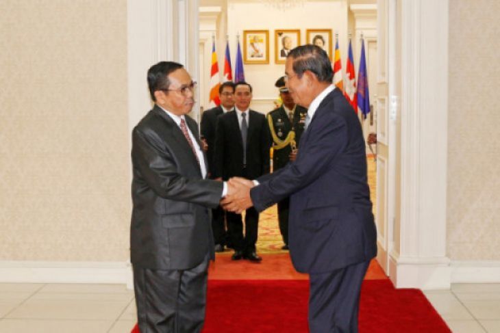 Dubes RI bersama Dubes Kamboja