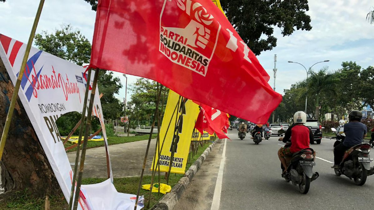 Atirbut Partai Demokrat dirusak di Pekanbaru