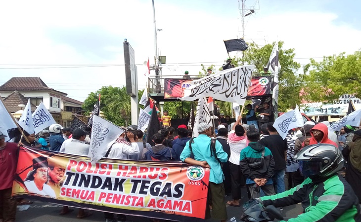 Massa Ormas Islam demo Gus Muwafiq agar diproses hukum