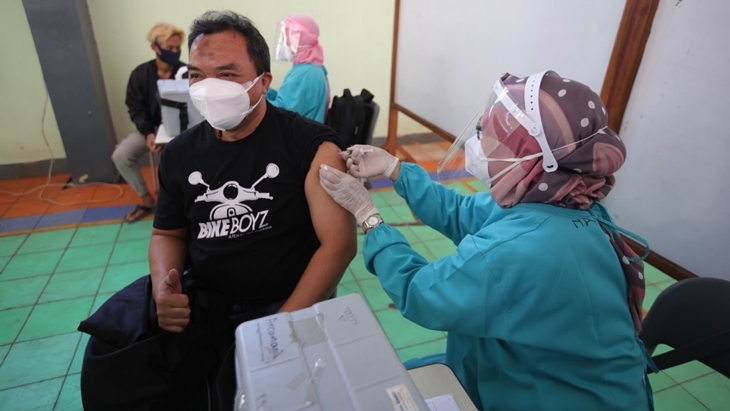  Ilustrasi  - Vaksinasi COVID-19 di Bandung. (Foto: MP/Humas Bandung)