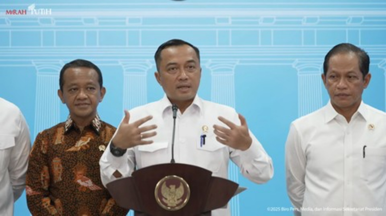 Langgar Aturan dan Merusak Alam, Prabowo Akhirnya Hentikan Langsung Izin Tambang Nikel di Raja Ampat