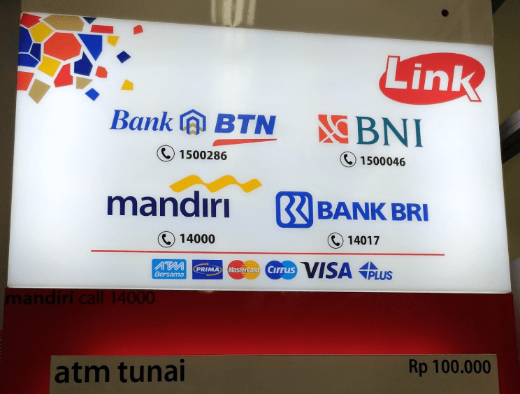 Pengenaan Tarif Cek Saldo dan Tarik Tunai di ATM Link Ditunda