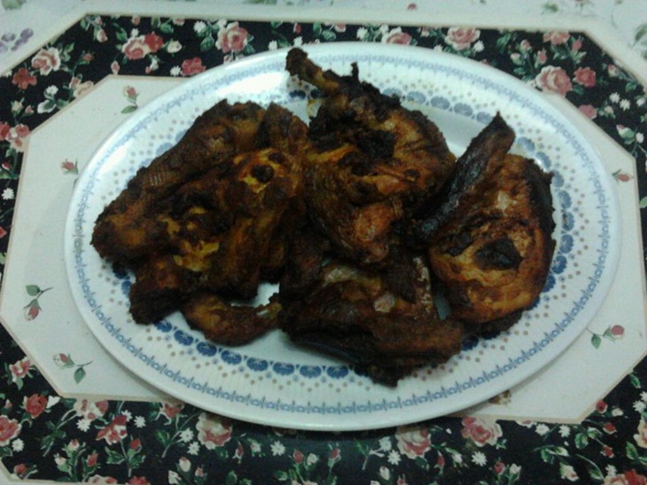 Ayam bakar garang asam. (Foto: facebook.com/luluk.saptaningrum)