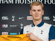 Menunggu Antonin Kinsky Jadi Kiper Terbaik Tottenham