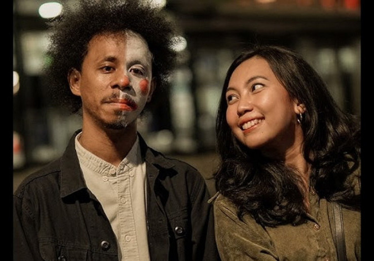 Lirik Penuh Emosi, ini Kisah di Balik Lagu 'Sang Badut' Raim Laode