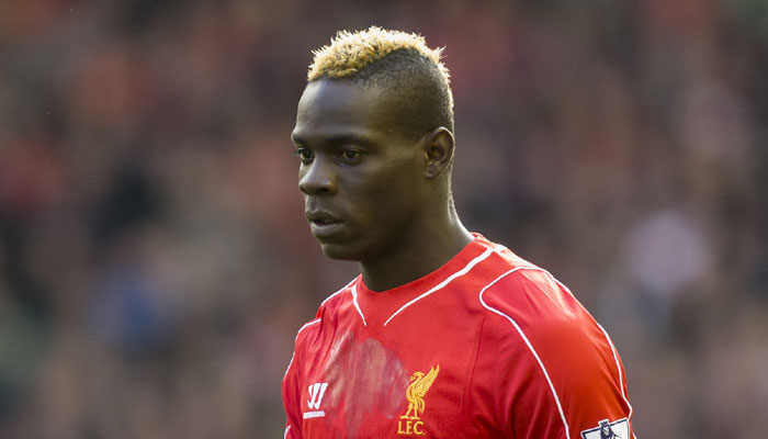 Rasis, Balotelli Didenda