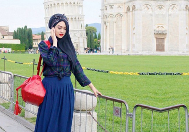Gaya Hijab Ala Indah Nada Puspita