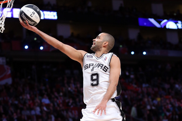 Parker Kembali, Spurs Raih Kemenangan