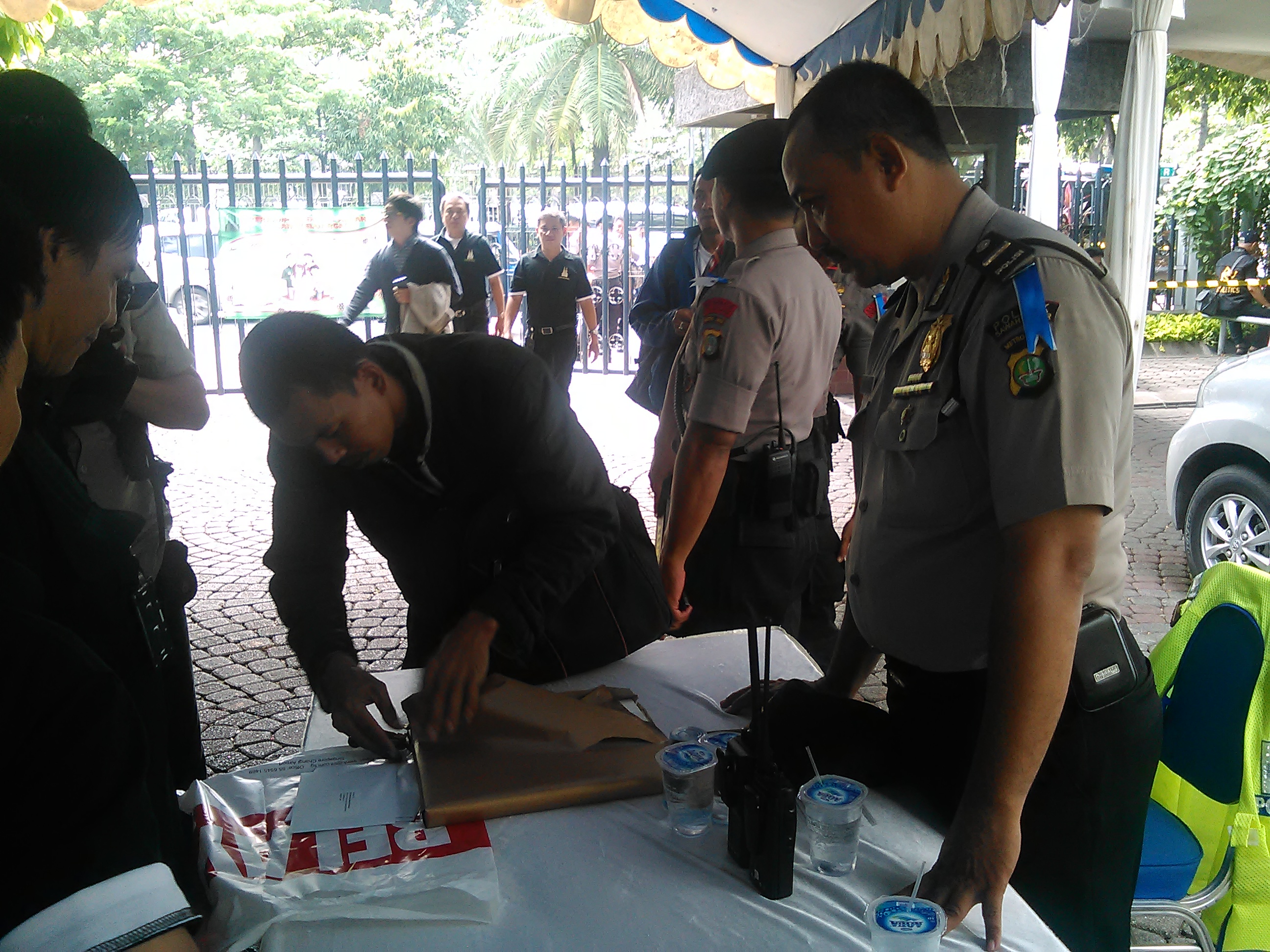 TNI dan Polri Perketat Keamanan di Gereja Katedral Keuskupan Agung