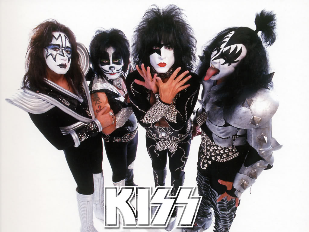 KISS Berkolaborasi Dengan Idol Jepang
