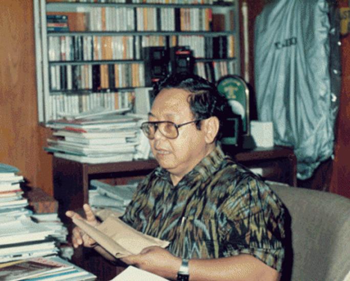 Para Pengais Rezeki di Haul Gus Dur