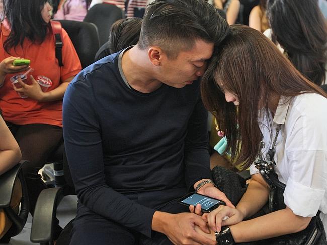 Keluarga Penumpang Air Asia Mulai Gusar dan Panik