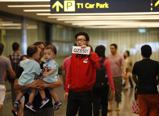 Malaysia Akan Bantu Pencarian Pesawat AirAsia