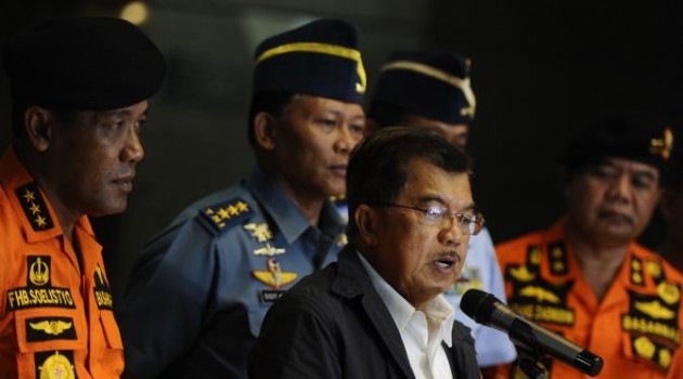Temukan Serpihan AirAsia QZ 8501, JK Apresiasi Kerja Tim SAR Gabungan