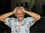 Edi Brokoli Botak Lagi