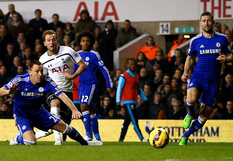 Tottenham Pecundangi Sang Pemuncak Klasemen