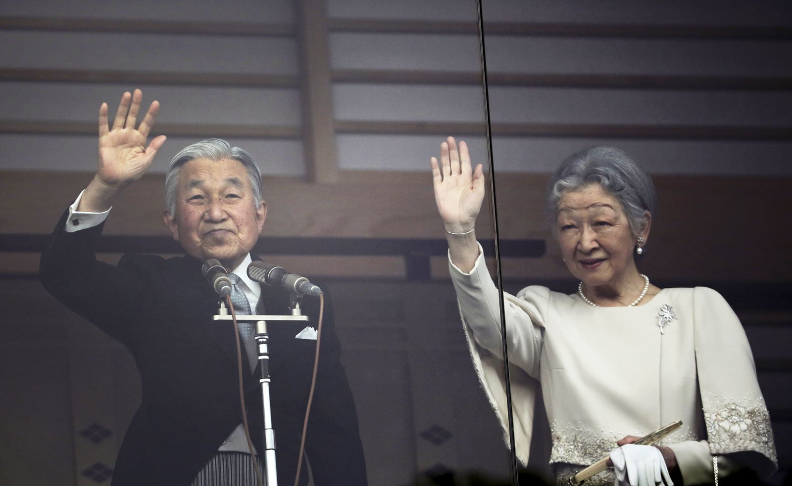 Kaisar Akihito Peringati 70 Tahun Berakhirnya PD II