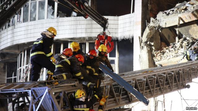 Gudang Runtuh di Tiongkok, 5 Tewas