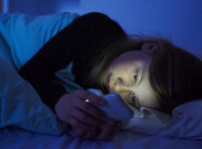 Ingin Langsing? Jangan Gunakan Smartphone Sebelum Tidur!