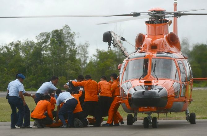 Kini, Sudah 33 Jenazah AirAsia QZ8501 yang Ditemukan