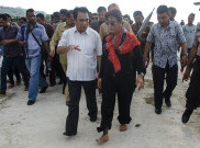 2015, Menteri Susi Tetap Tampil ‘Cuek’ Namun Elegan