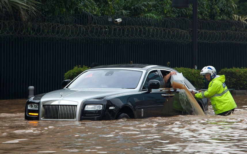 Siaga Banjir, Polda Metro Jaya Kerahkan 5.500 Personel