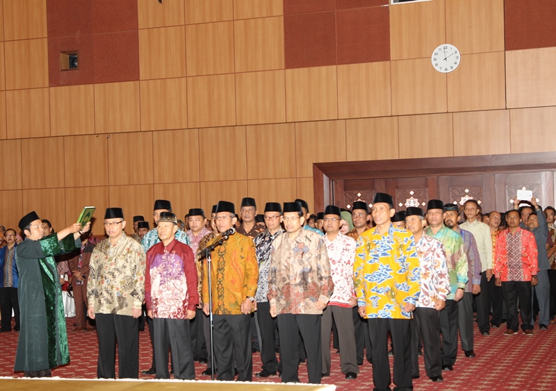 Menag Lantik Sejumlah Rektor dan Pejabat Eselon II