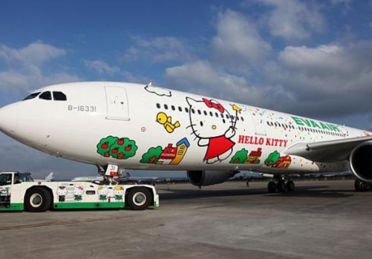 Pesawat Serba Hello Kitty Siap Terbang Antara Singapura dan Taiwan