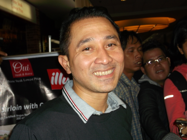 Lukman Sardi Tak Tanggapi Kontroversi Film 'Di Balik 98'
