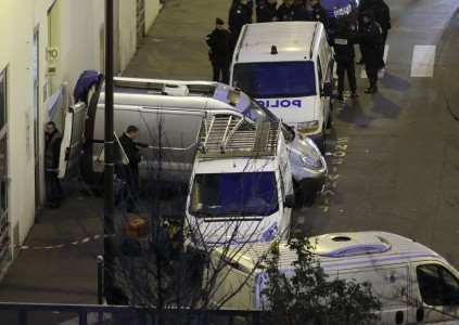 Pelaku Penembakan Brutal Charlie Hebdo, Kabur Gunakan Mobil Curian