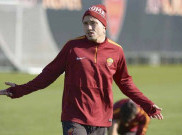 Roma Segera Permanenkan Status Nainggolan 