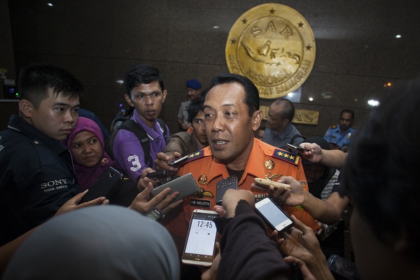 Basarnas: Manusia Tidak Bisa Dengar Signal di Bawah Air