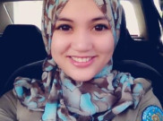 5 Pose Menawan Lurah Cantik Asal Gorontalo