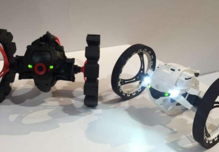 Drone Darat dan Udara Terbaru Dari Parrot di CES 2015