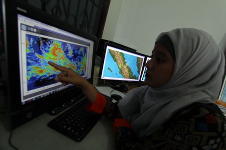 Hampir Seluruh Kota di Indonesia Hari Ini Hujan