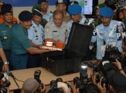 Operasi Pencarian Maskapai AirAsia QZ8501 Terus Dilanjutkan