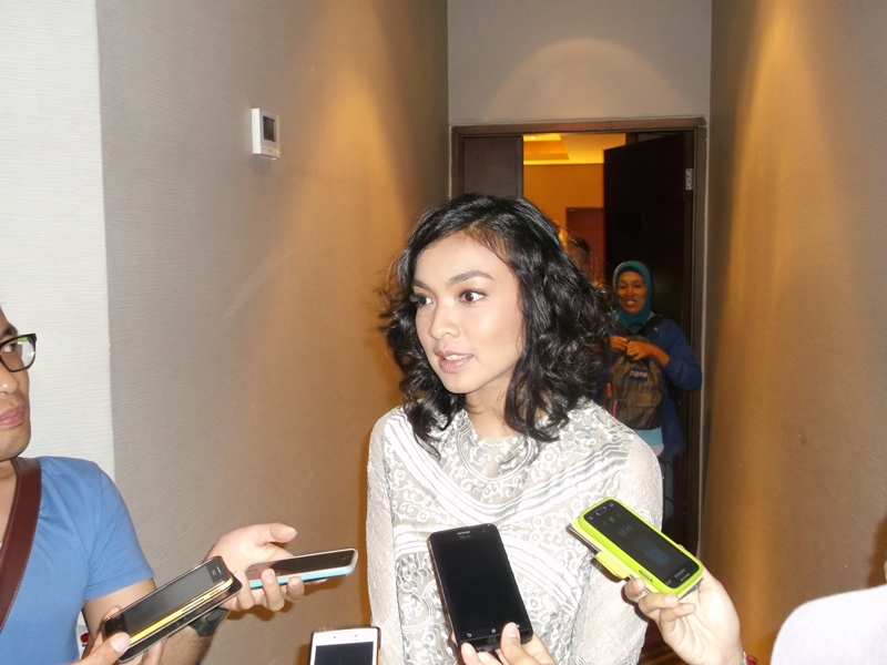 Tika Bravani Mengaku Dekat dengan Nenek