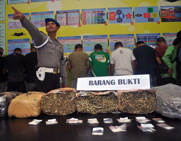 Polres Bogor Cokok Tiga Orang Pengedar Sabu