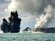 Gunung Bawah Laut 'Hunga Tonga-Hunga Ha'apai' Meletus