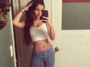 Heboh Ratu Selfie Angie Varona
