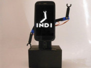 Indi: Dock Ponsel Robotik yang Intuitif