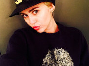 OMG Usir Haters dengan jalan Binal, Miley Cyrus Masturbasi di Instagram?