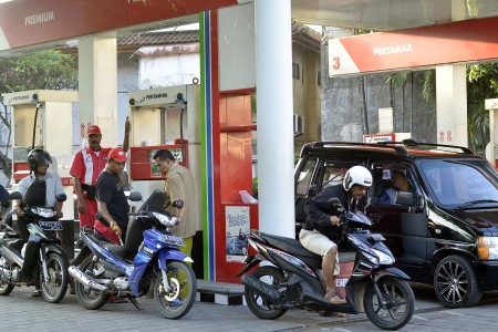 Supir Metromini: Saya Bangga Jokowi Turunkan Harga BBM Lagi!