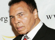 Muhammad Ali Masuk Rumah Sakit Lagi
