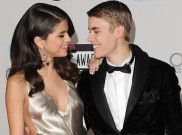 Selena Gomez Kembali Ke Pelukan Justin Bieber?
