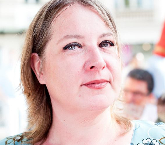 Prihatin Soal Charlie Hebdo, Sutradara Prancis Isabelle Matic Peluk Islam